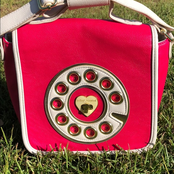 Betsey Johnson Handbags - Betsey Johnson phone bag telephone crossbody